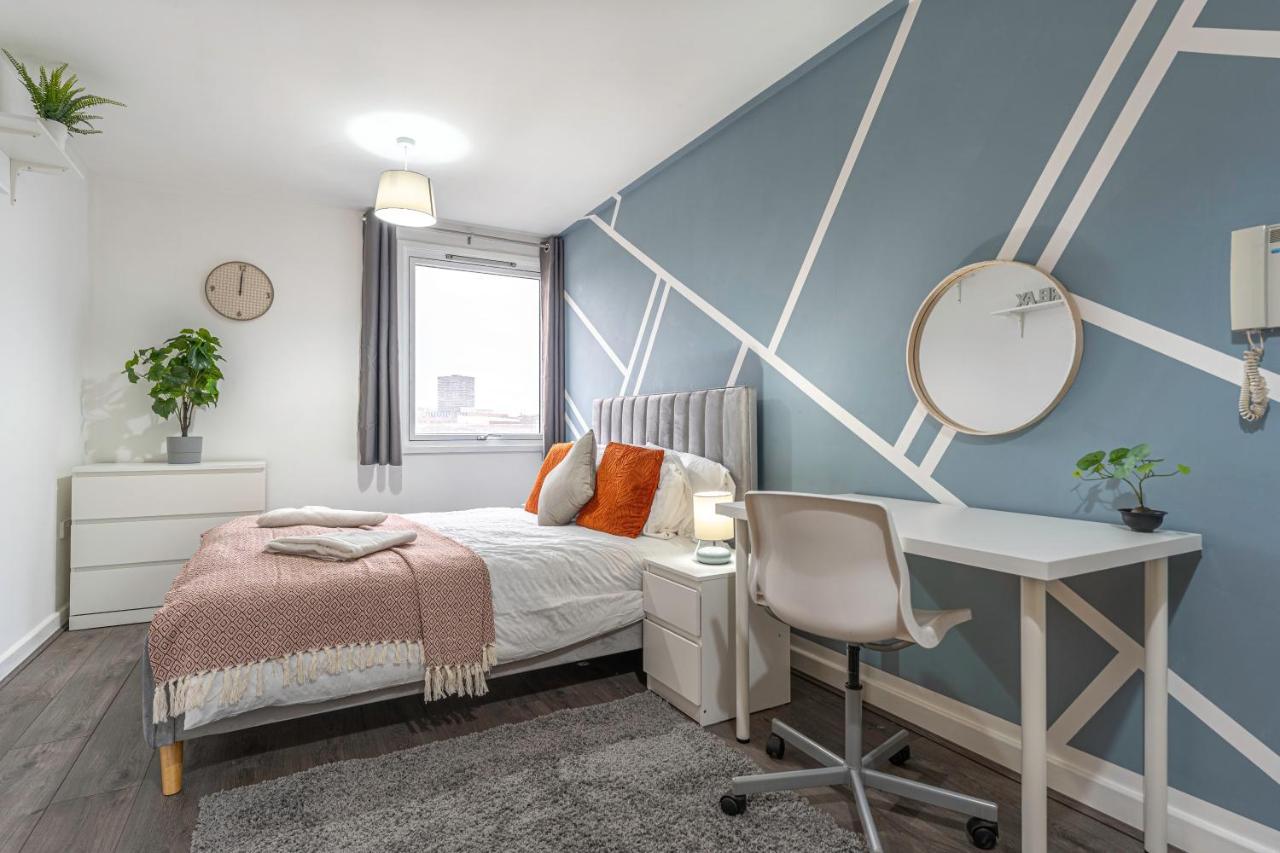 Jkg Property Solutions Presents Cosy City Apartment Coventry Kültér fotó