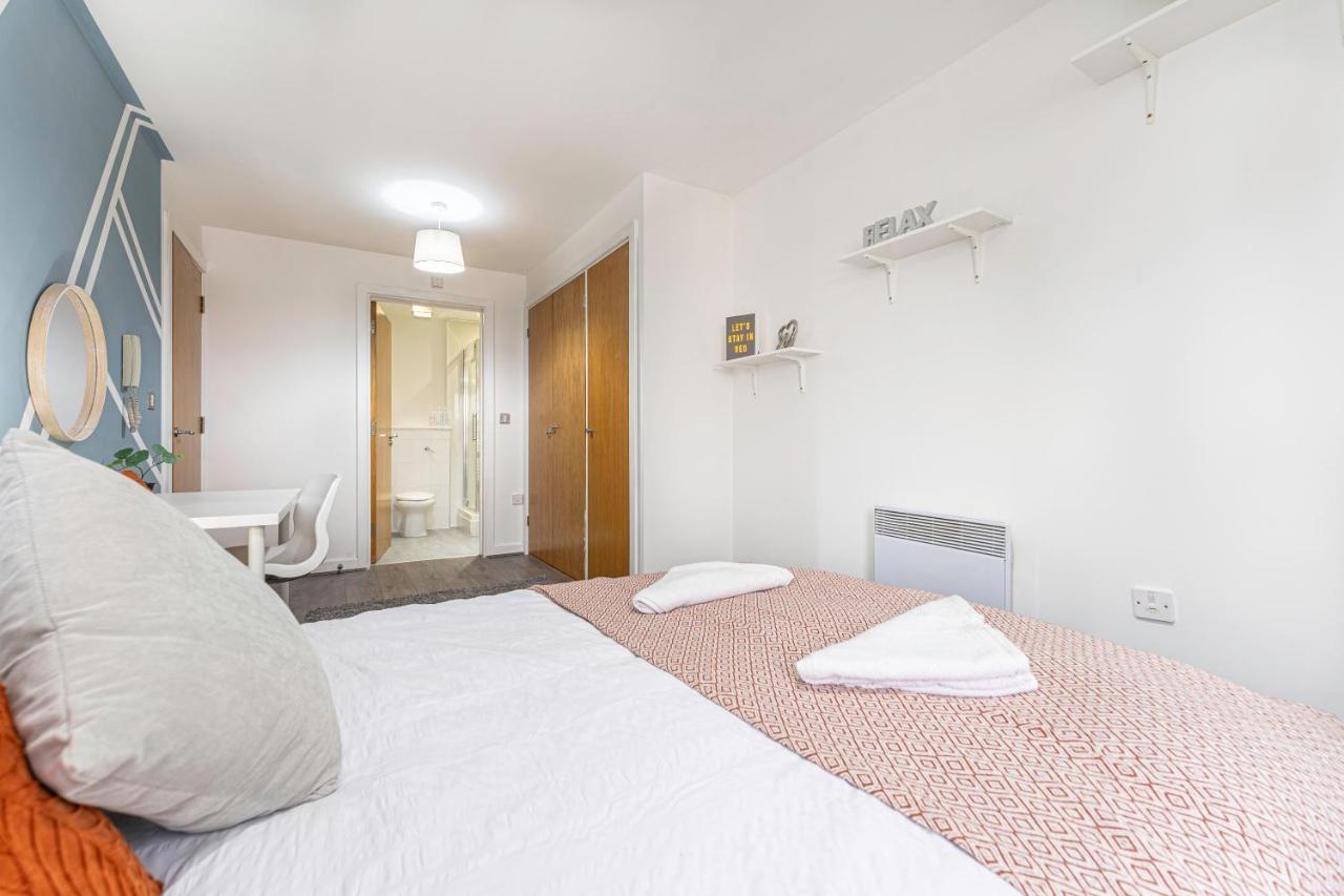 Jkg Property Solutions Presents Cosy City Apartment Coventry Kültér fotó