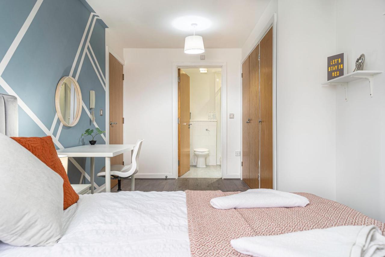 Jkg Property Solutions Presents Cosy City Apartment Coventry Kültér fotó