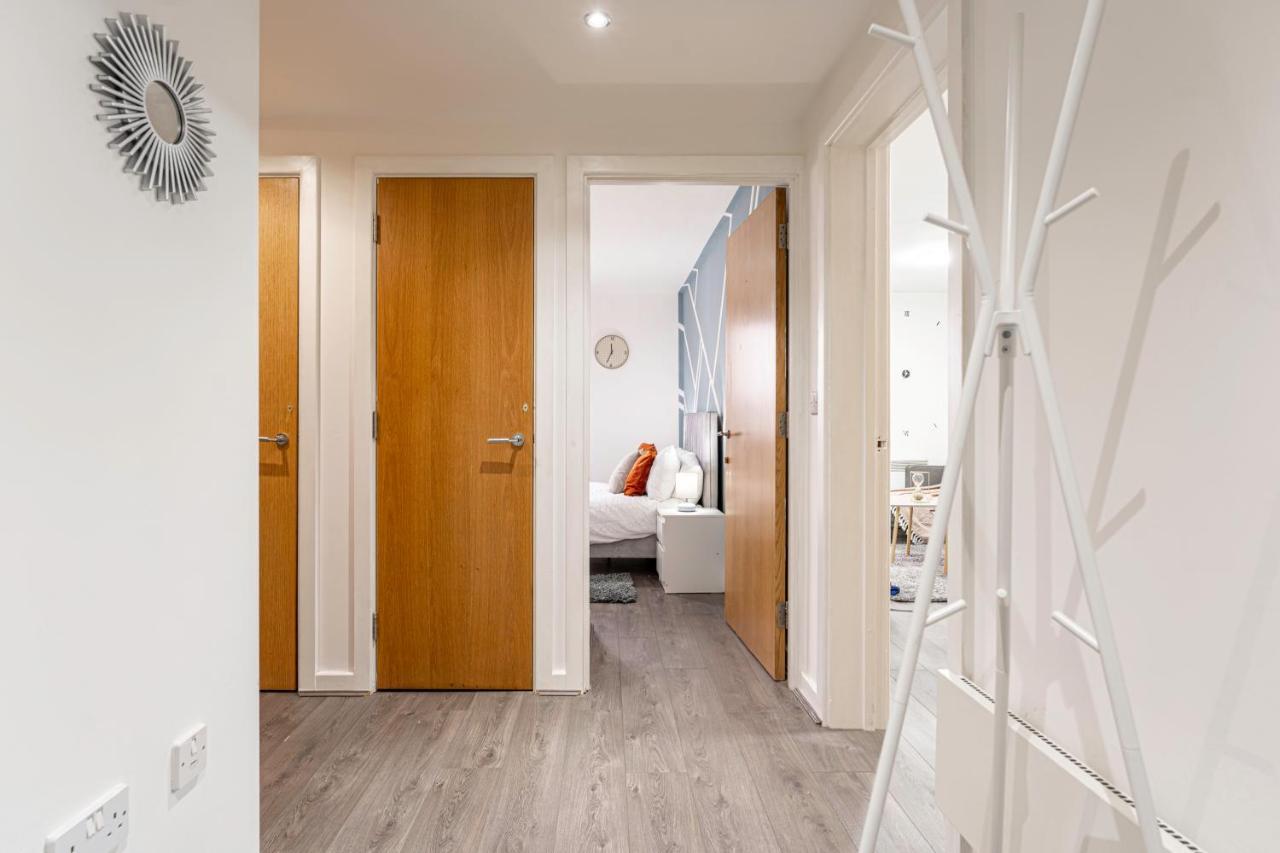 Jkg Property Solutions Presents Cosy City Apartment Coventry Kültér fotó